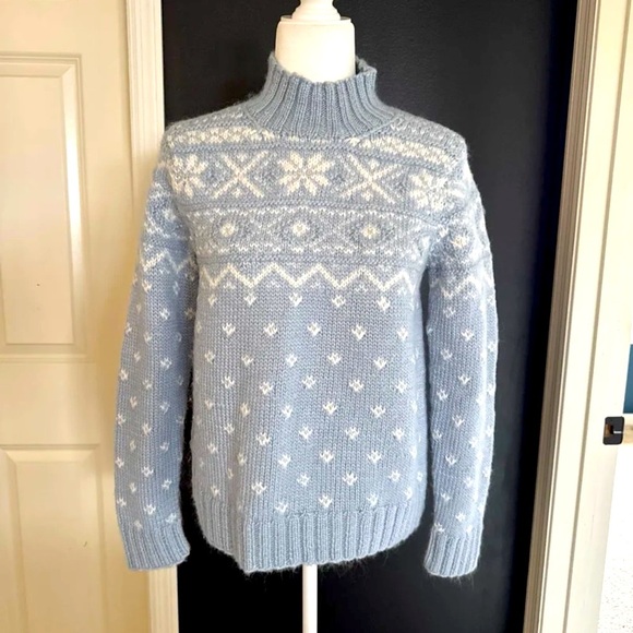 Ralph Lauren Sweaters - Ralph Lauren Exclusive Hand Knit Wool Blend Northern Lights 
Sweater 
Size Small
